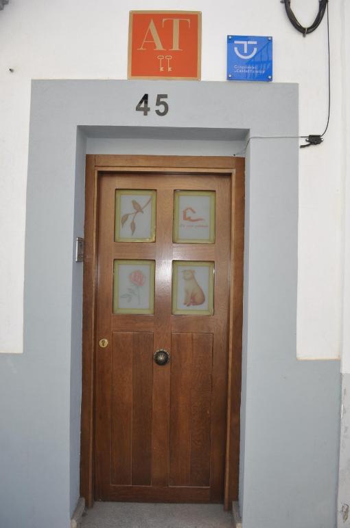 Fotografia z galérie ubytovania Apartamentos La Casa Pintada v destinácii Cáceres