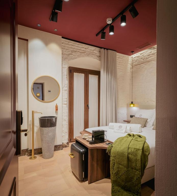 LIRIUM Casa Patio - 13