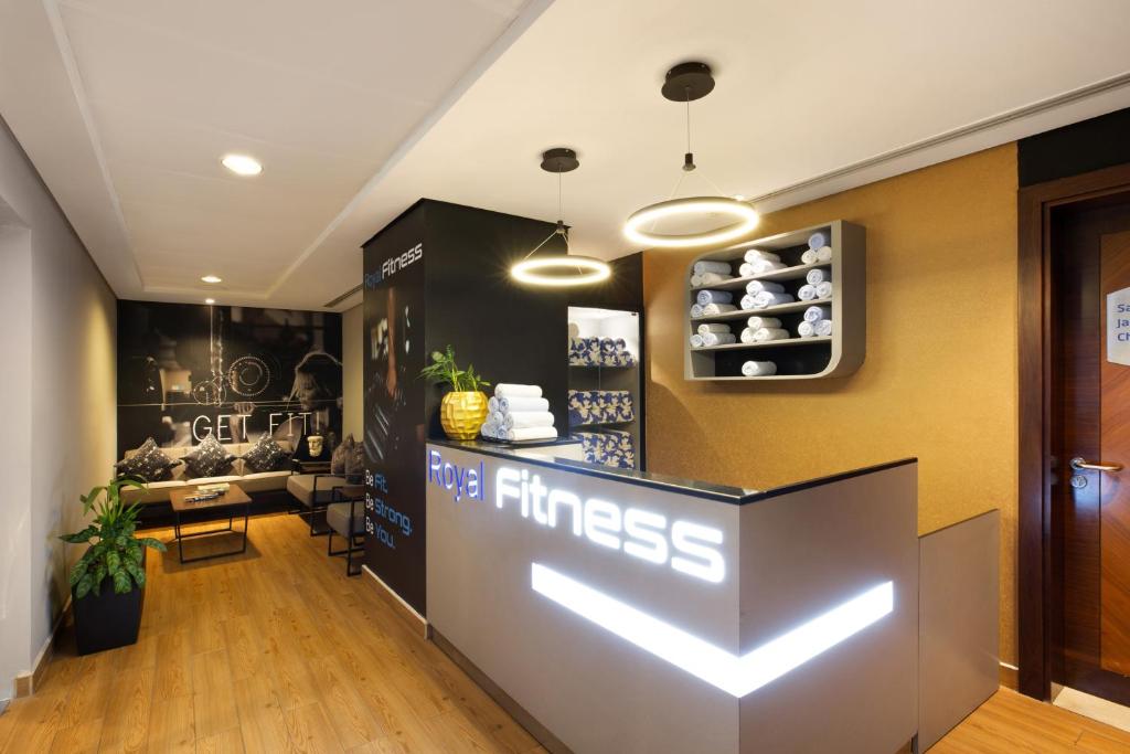 Royal Continental Suites Business Bay - Deluxe Apartments - Resim 42