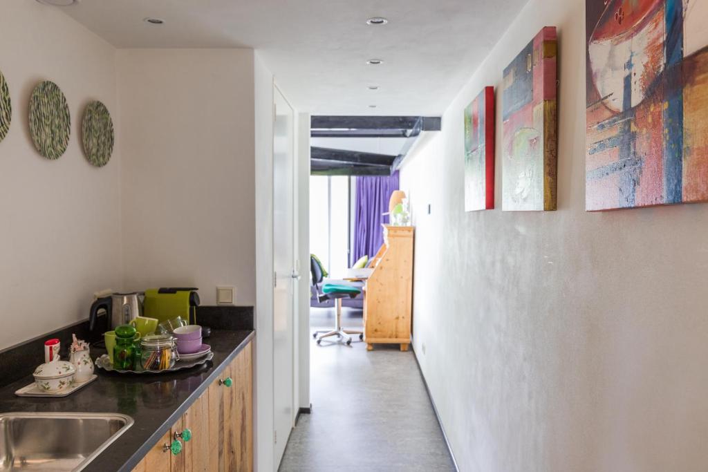 Kuchyň nebo kuchyňský kout v ubytování B&B van Dinter