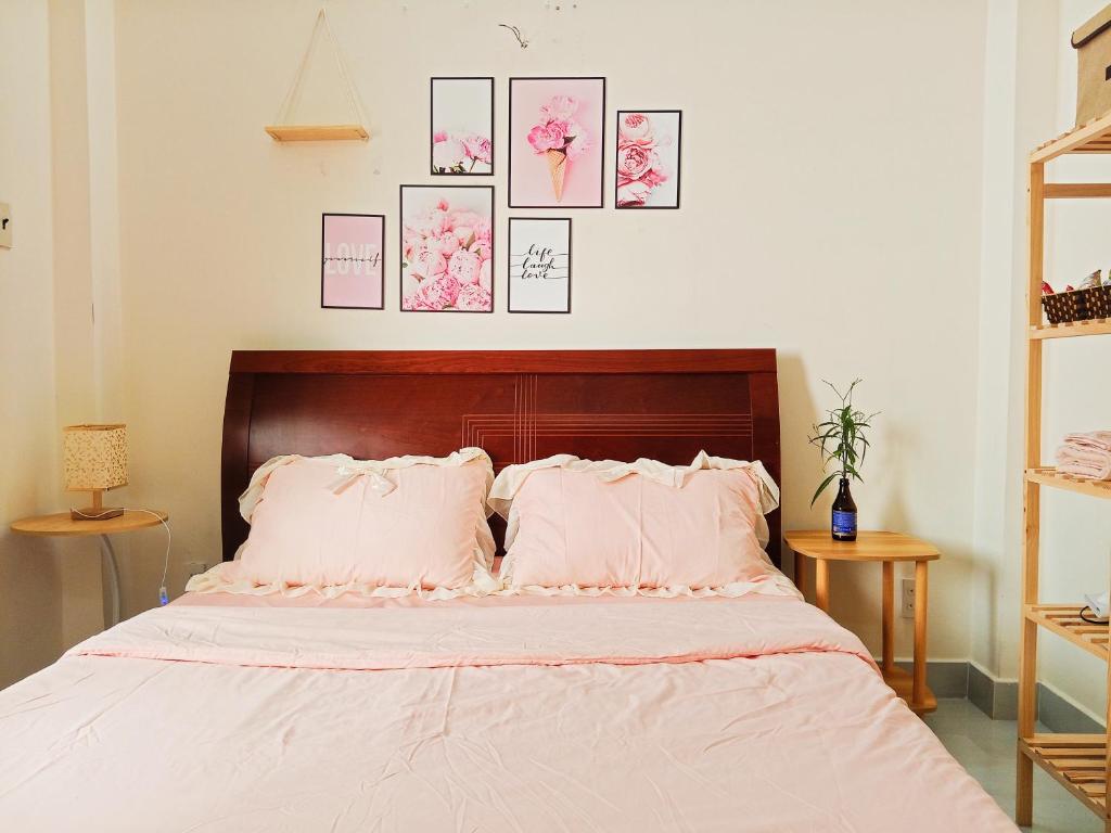 Postel nebo postele na pokoji v ubytování Ola's Home