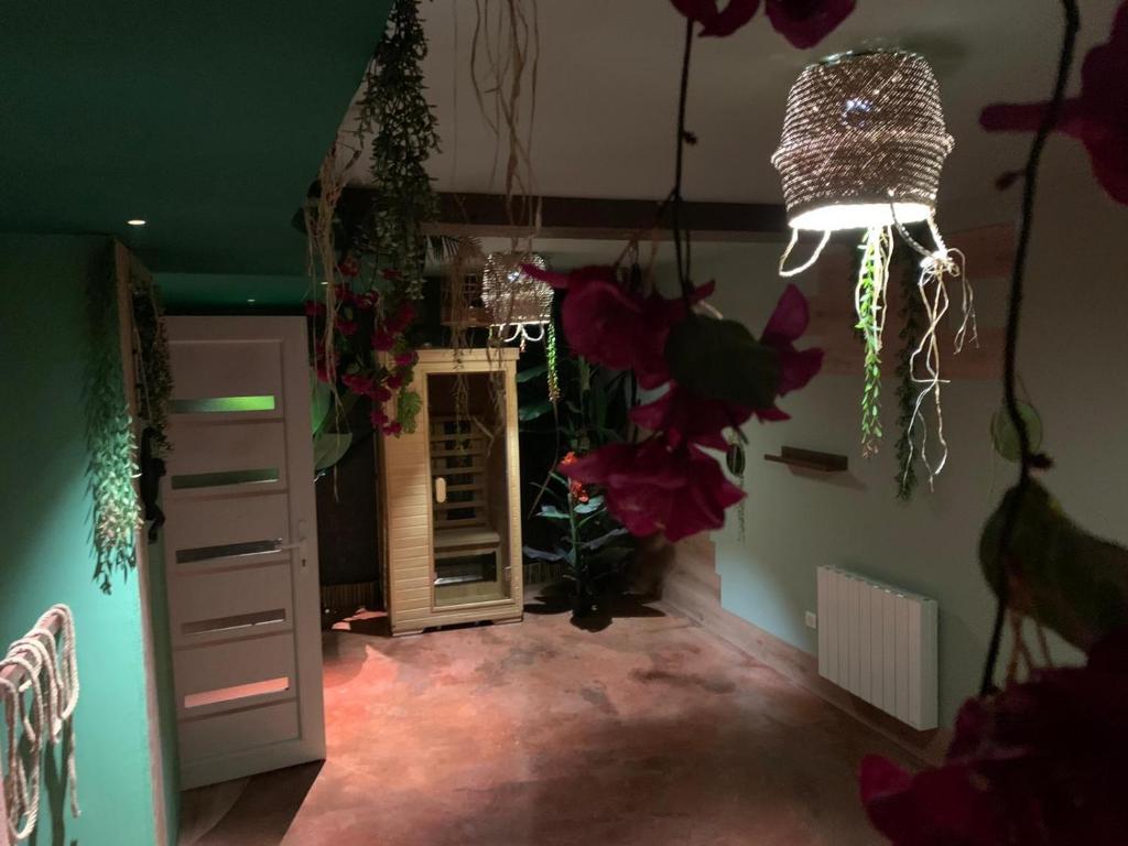 The secrets jungle loveroom – photo 9