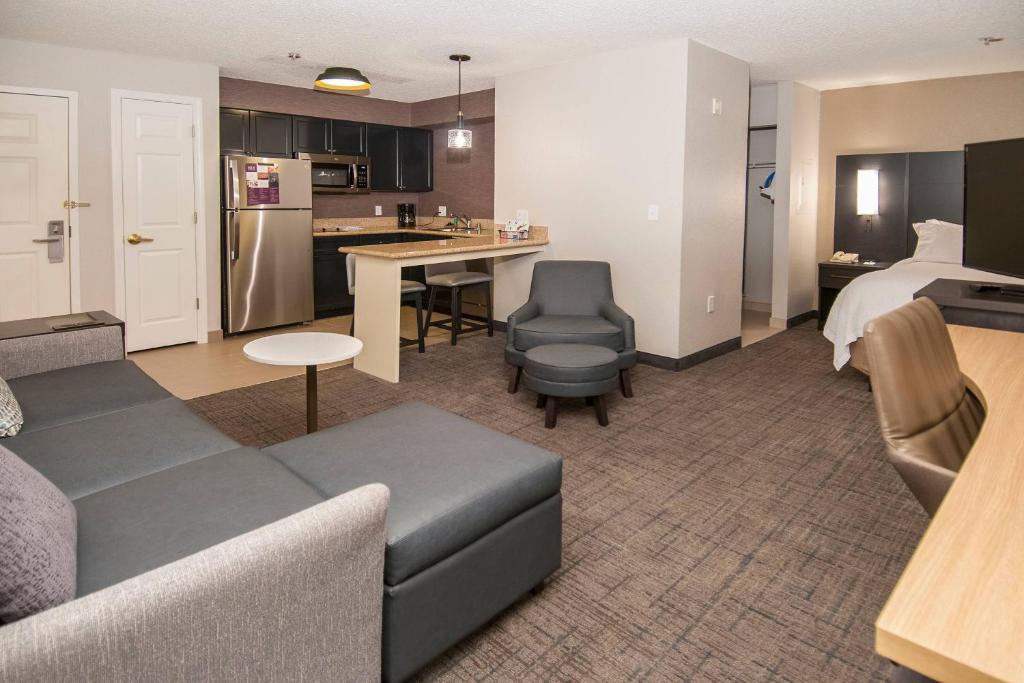 Residence Inn by Marriott Springdale - Studio, King, Sofa Bed