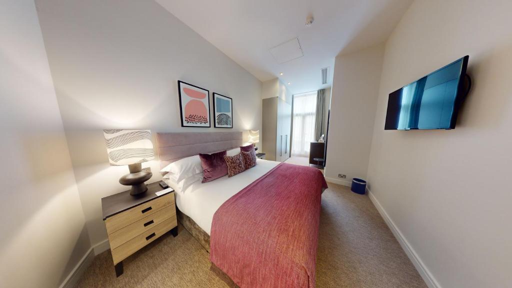 Cheval Harrington Court at South Kensington - 