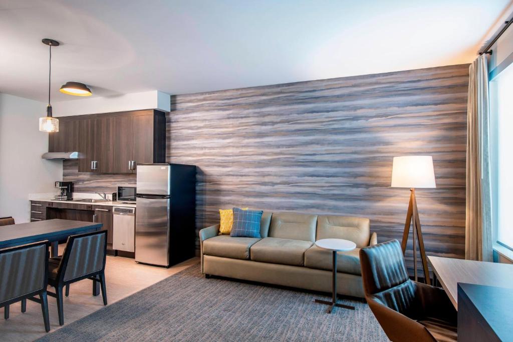 Kuchyň nebo kuchyňský kout v ubytování Residence Inn by Marriott Winnipeg