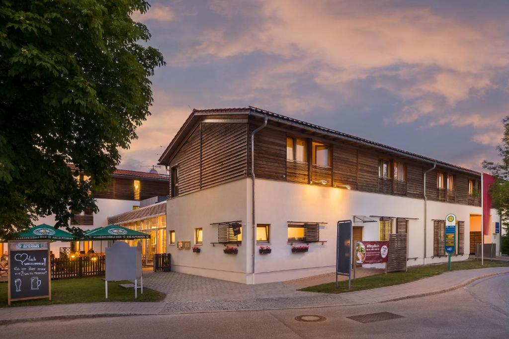 Budova, kde se hotel nachází