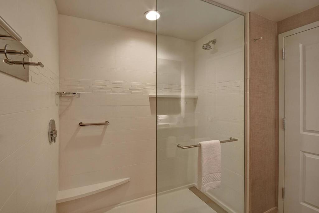 Koupelna v ubytování Residence Inn Middletown Goshen