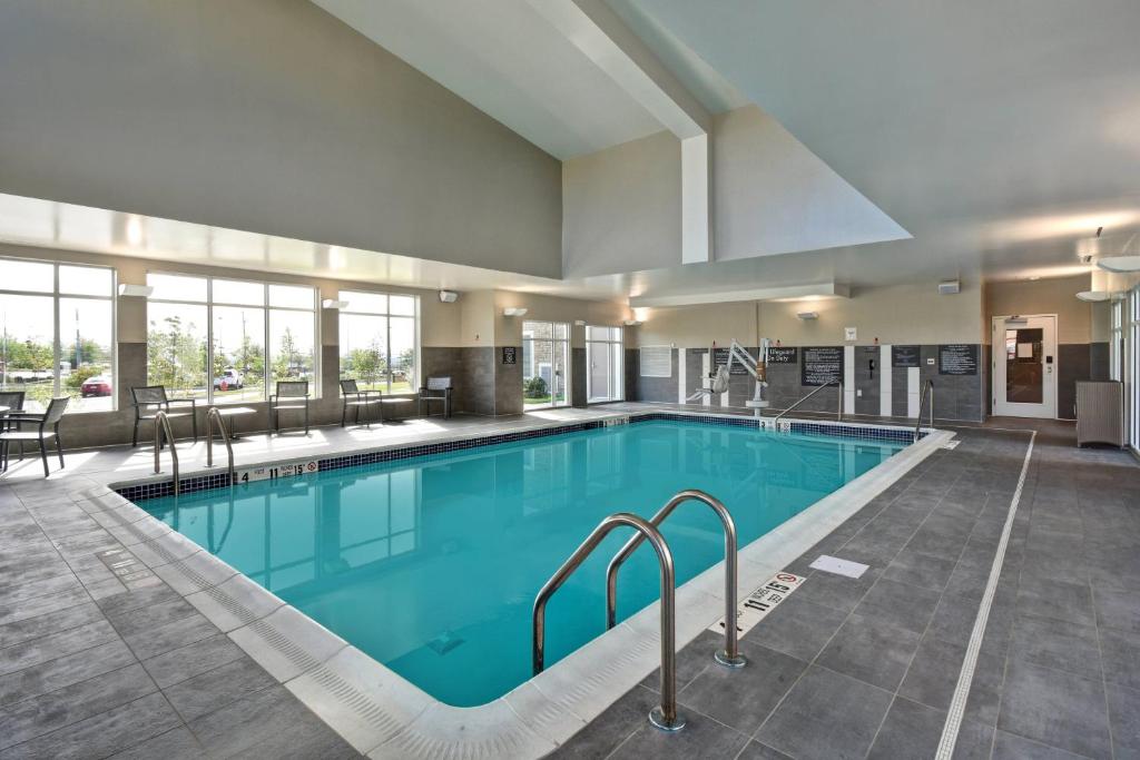 Bazén v ubytování Residence Inn Middletown Goshen nebo v jeho okolí