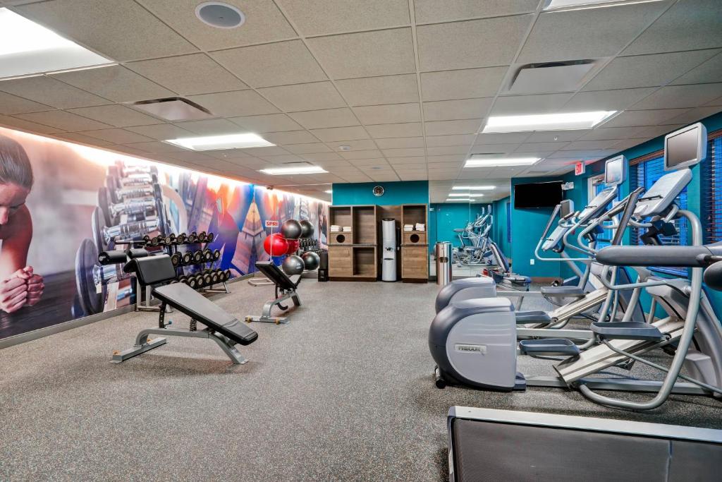Fitness centrum a/nebo fitness zařízení v ubytování Residence Inn by Marriott Hamilton