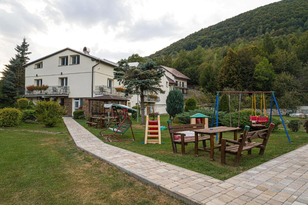 Príroda v okolí penziónu
