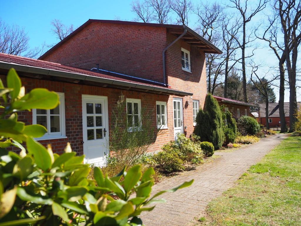 Zahrada ubytování Heidehof Carstens - Ferienwohnung Wacholder