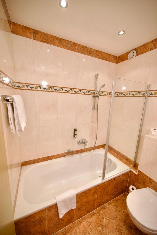 Hotel St. Georg - 12