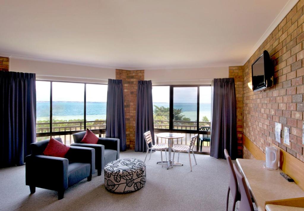 Kangaroo Island Seaside Inn photo
