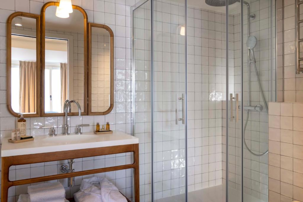 Hotel Louvre Montana - Resim 26