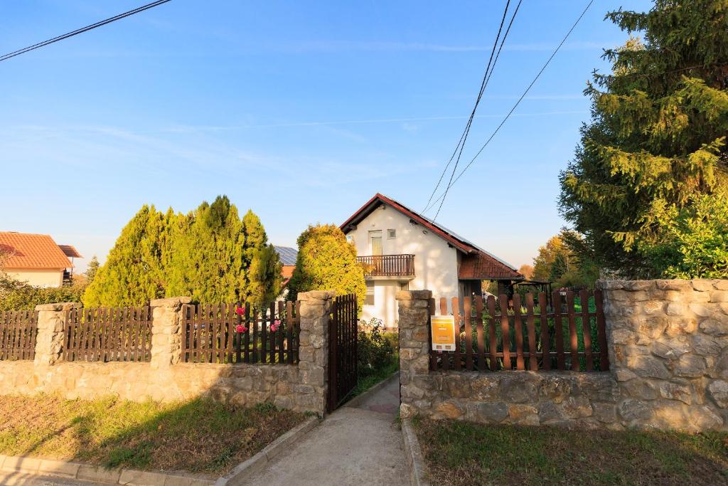 Zgrada u kojoj se nalazi vila
