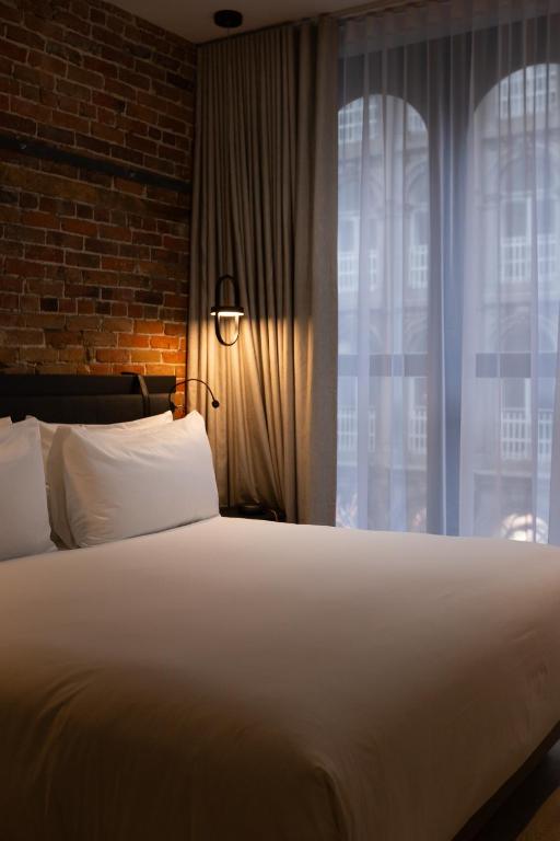 Le Petit Hotel Notre Dame - Resim 8