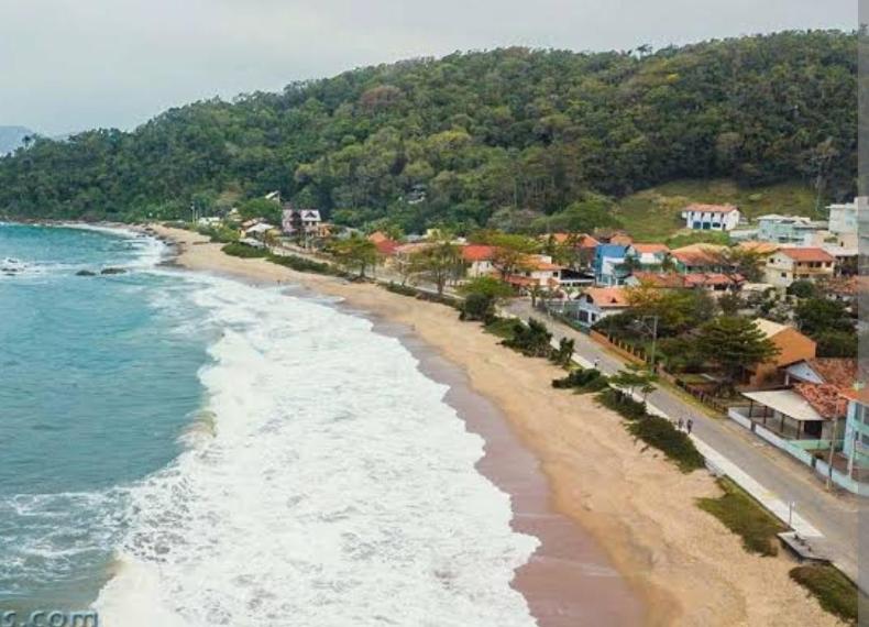 Gallery image of Suite Penha Beto Carrero World in Penha