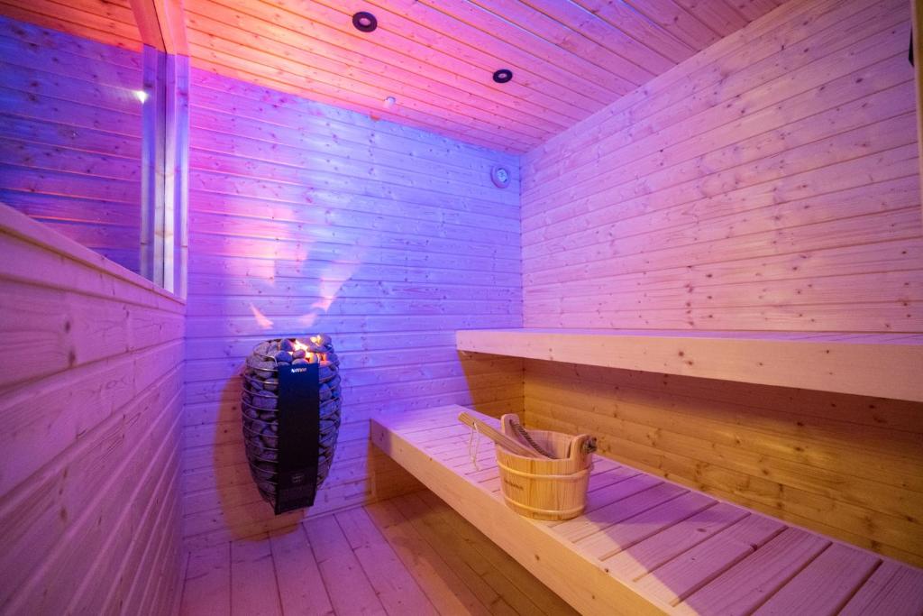 Old Town Zagreb Airport - 13