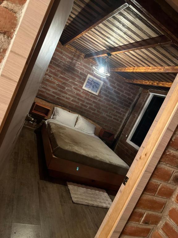 Koupelna v ubytování Cabañas El Guayabillo - Baños de agua Santa