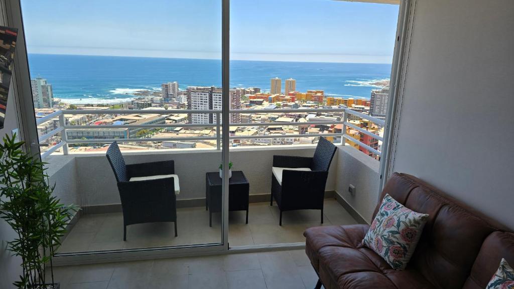 Χώρος καθιστικού στο Home life 28