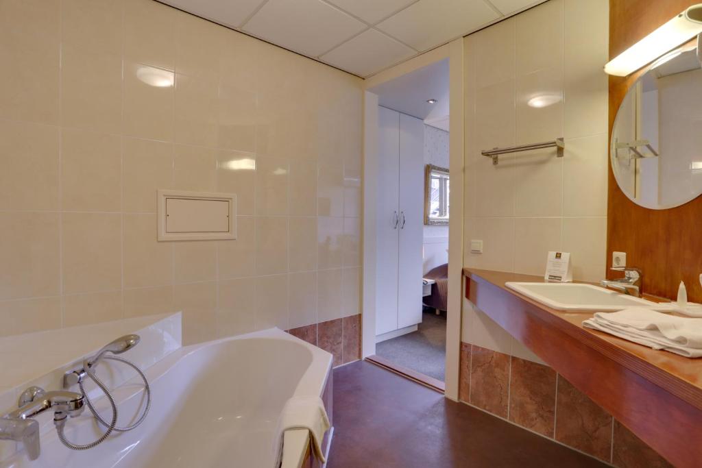 Queen Hotel - Resim 5