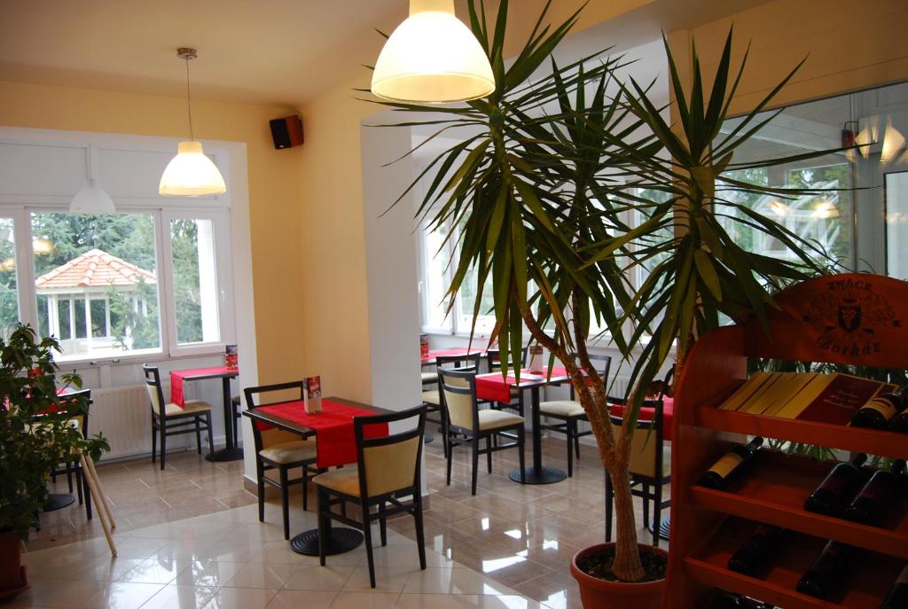 Posezení v ubytování Wellness Hotel Kakadu