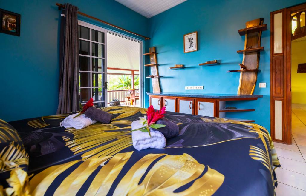 Ένα ή περισσότερα κρεβάτια σε δωμάτιο στο KAHAU Lodge