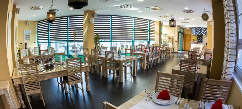 Restaurace v ubytování Sareza hotel