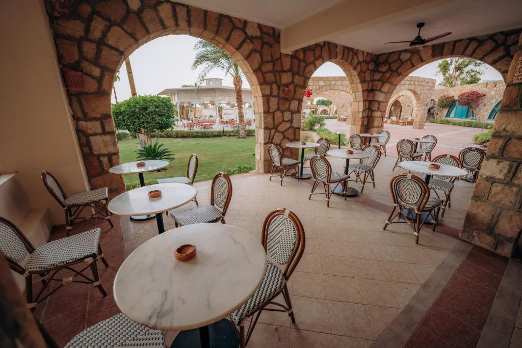 Restaurace v ubytování Seti Abu Simbel Lake Resort