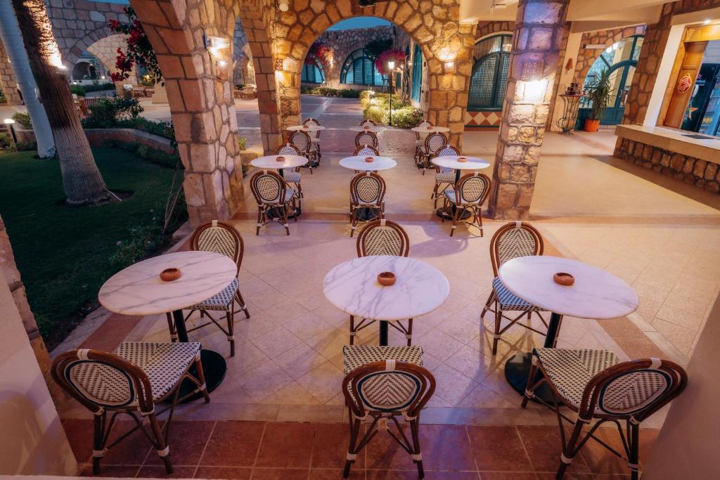 Restaurace v ubytování Seti Abu Simbel Lake Resort