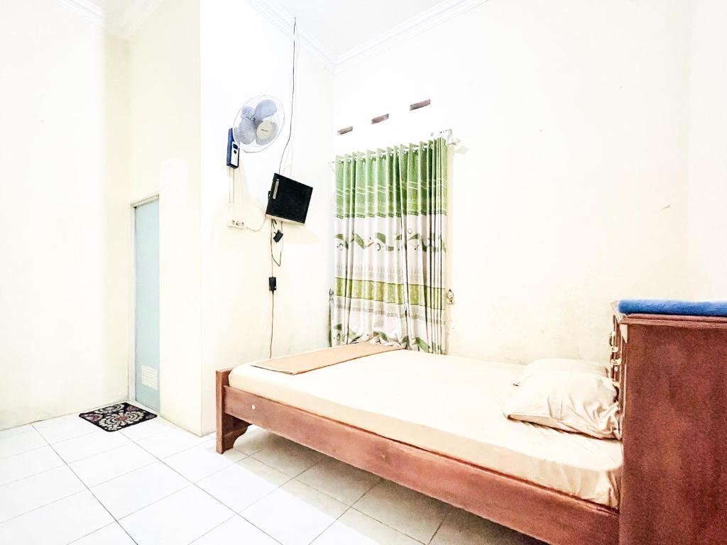 Wisma Air Mancur Malang Mitra RedDoorz - Camera Doppia Standard