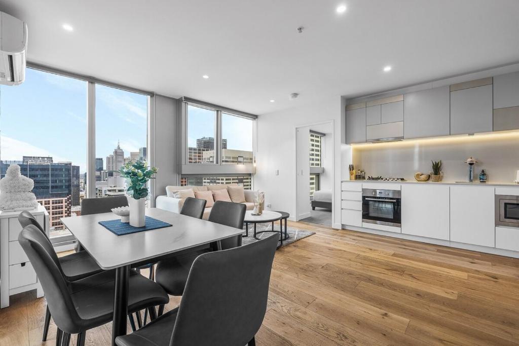 Luxurious apt In Southern Cross-Harbour Views 3B2B 주방 또는 간이 주방