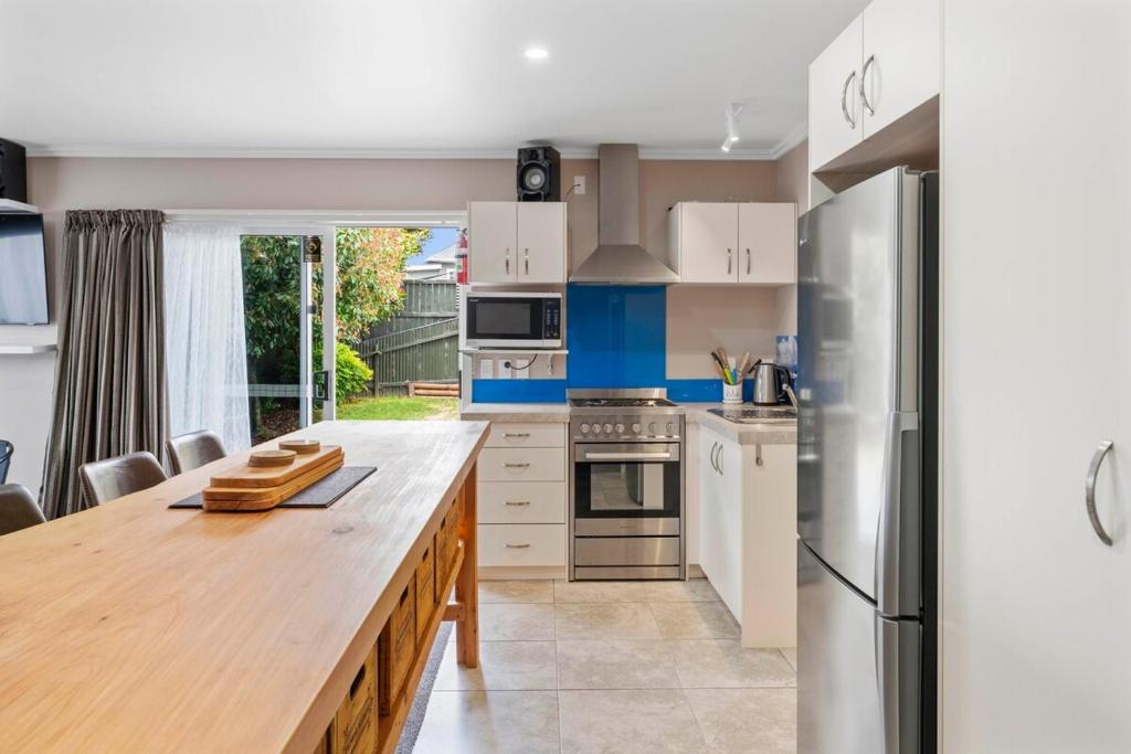 Hilltop Hideaway - Resim 12