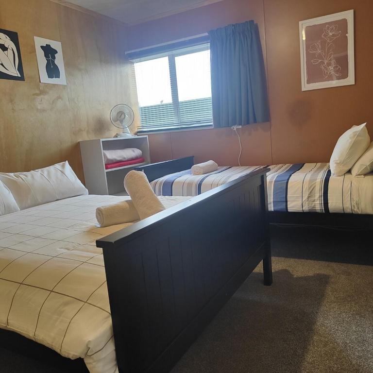 Hilltop Hideaway - Resim 2