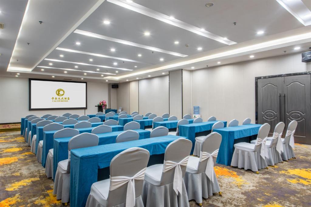 Konferenční prostory v ubytování Calvin International Hotel Guangzhou Baiyun International Airport Huadu Plaza Branch - Free Deliver Service to Guangzhou Baiyun International Airport & Free Deliver Service to Canton Fair Complex During Canton Fair Period
