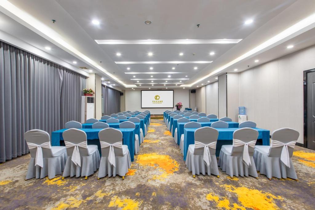 Konferenční prostory v ubytování Calvin International Hotel Guangzhou Baiyun International Airport Huadu Plaza Branch - Free Deliver Service to Guangzhou Baiyun International Airport & Free Deliver Service to Canton Fair Complex During Canton Fair Period