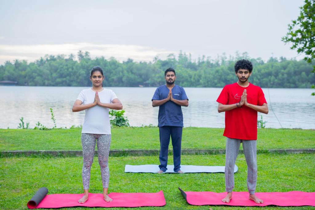Επισκέπτες που μένουν στο Ayuwaters Authentic Yoga and Full Board Ayurveda Retreat by the Bentota River