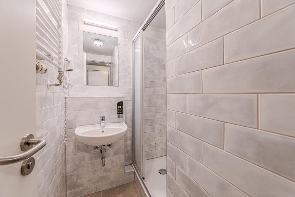 a&o Hamburg Hauptbahnhof - Resim 2