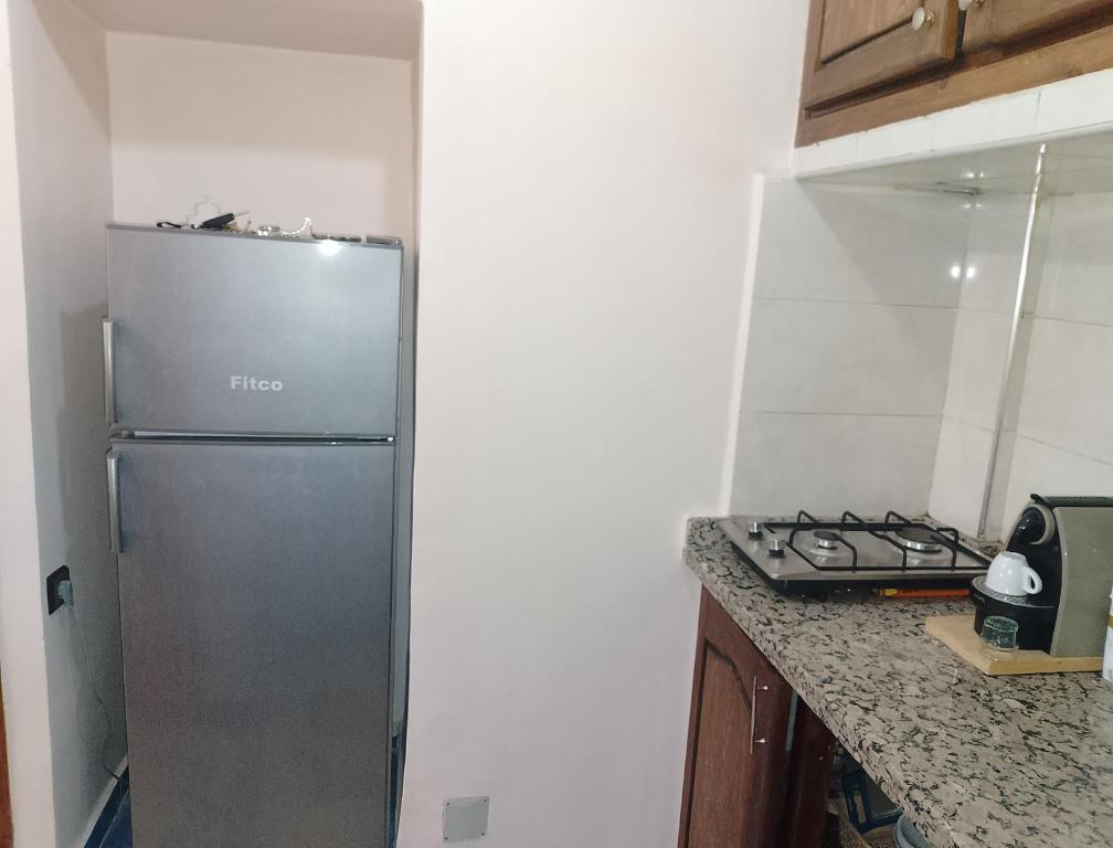 Kuchyň nebo kuchyňský kout v ubytování appartement de vacance Aourir2