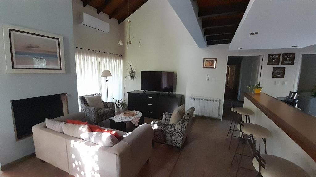 TV a/nebo společenská místnost v ubytování Casa Relax Liniers Chacras de Coria
