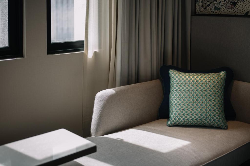 Iconic Marjorie Hotel, Penang, a Tribute Portfolio Hotel客房内的一张或多张床位