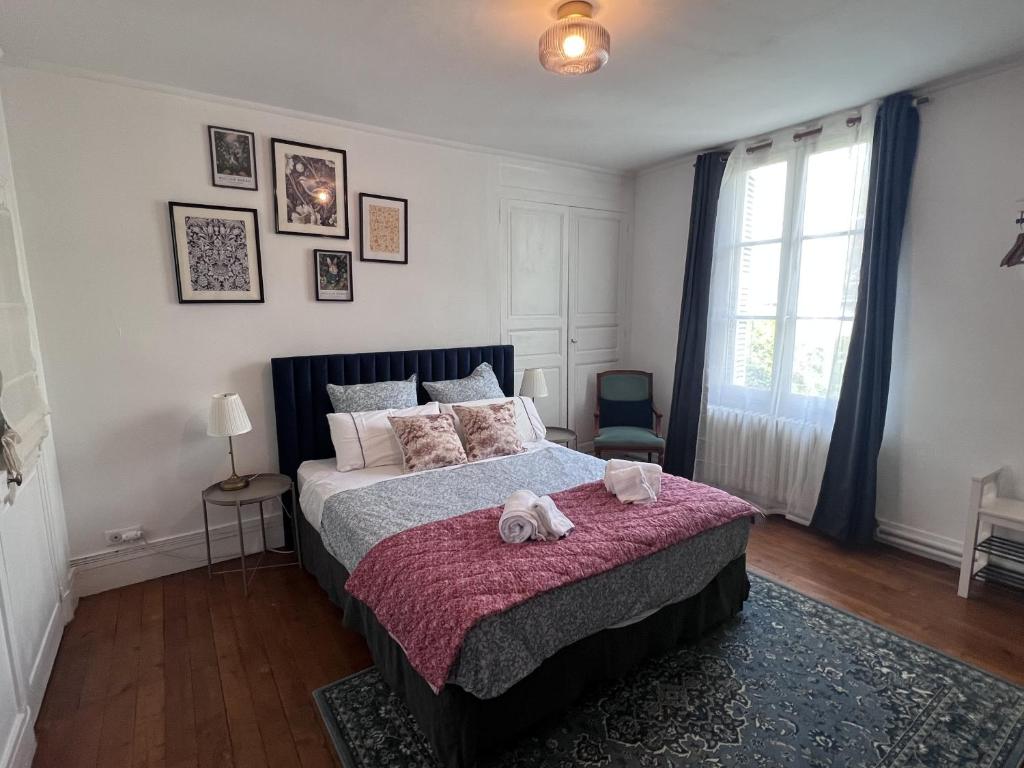 Maison POL Amboise - Deluxe Double Room