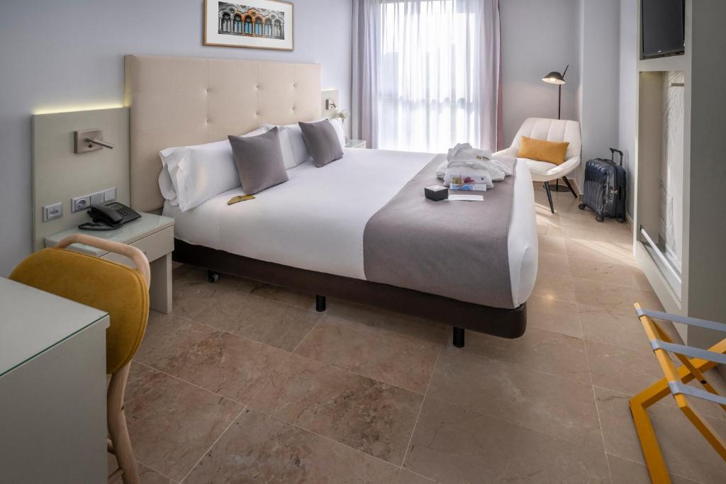 Hotel SERHS Del Port - Resim 9