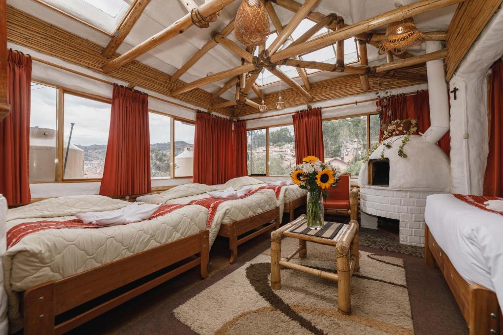 Hostal Madre Tierra - Family Room With Private Bathroom