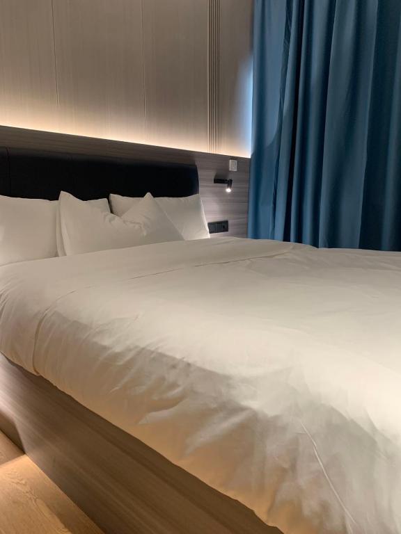 Mooncity Hotel & Boardinghouse - Resim 14