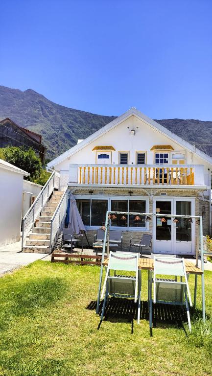 Nespecifikovaný výhled na hory nebo výhled na hory při pohledu z bed and breakfast