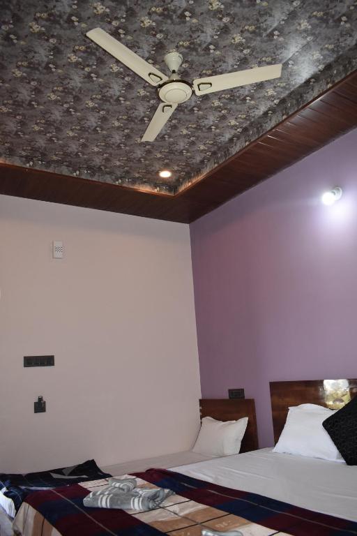 Manoj Homestay Hampi photo