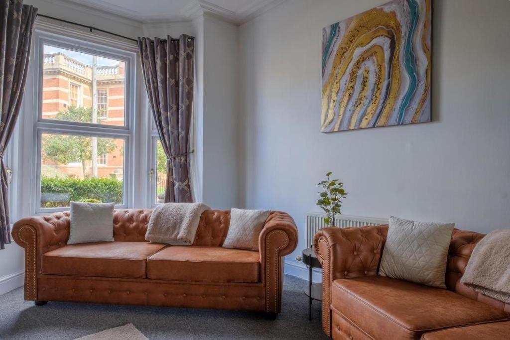 Гостиная зона в Coastal 3-Bed with Great Rates for Long Stays