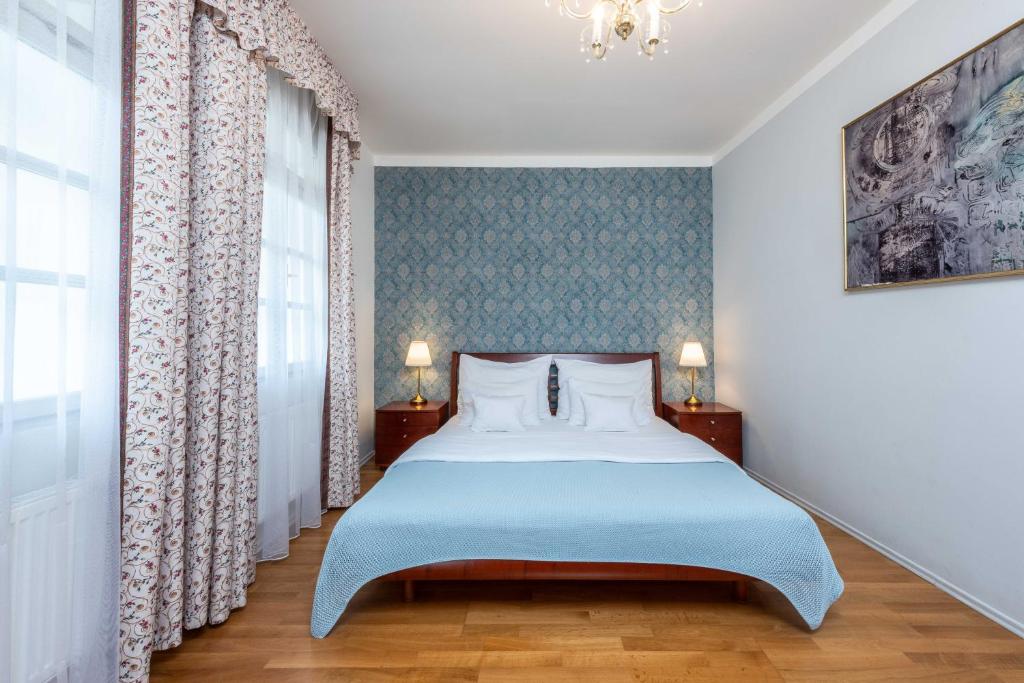 St Wenceslas House - Resim 6