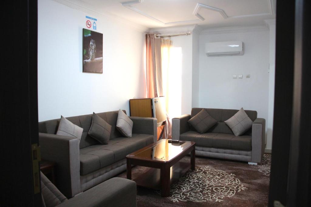 Posezení v ubytování HOTEL NAKHIL